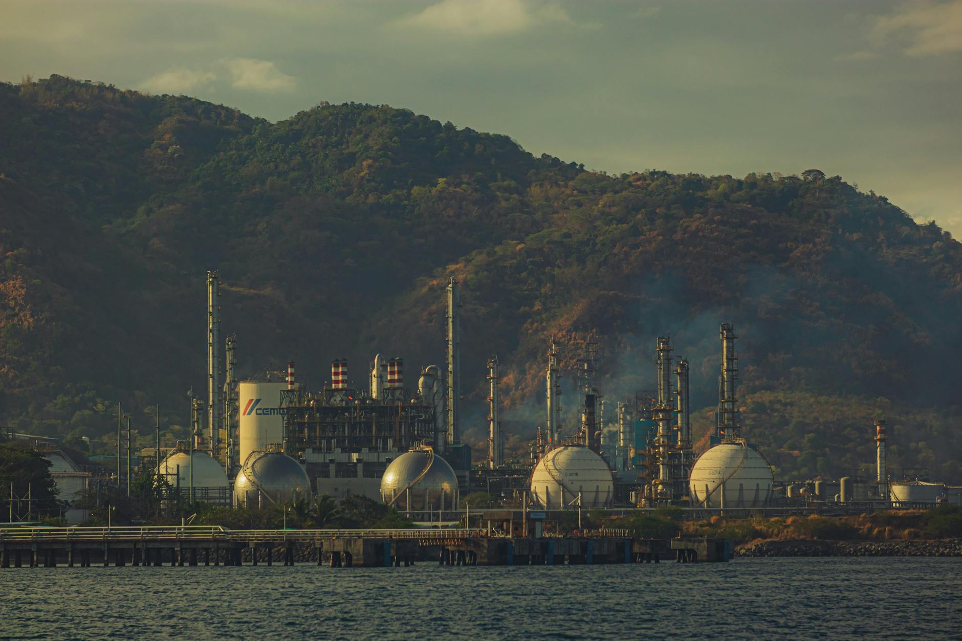 Asbestos Exposure at the BP Whiting Refinery